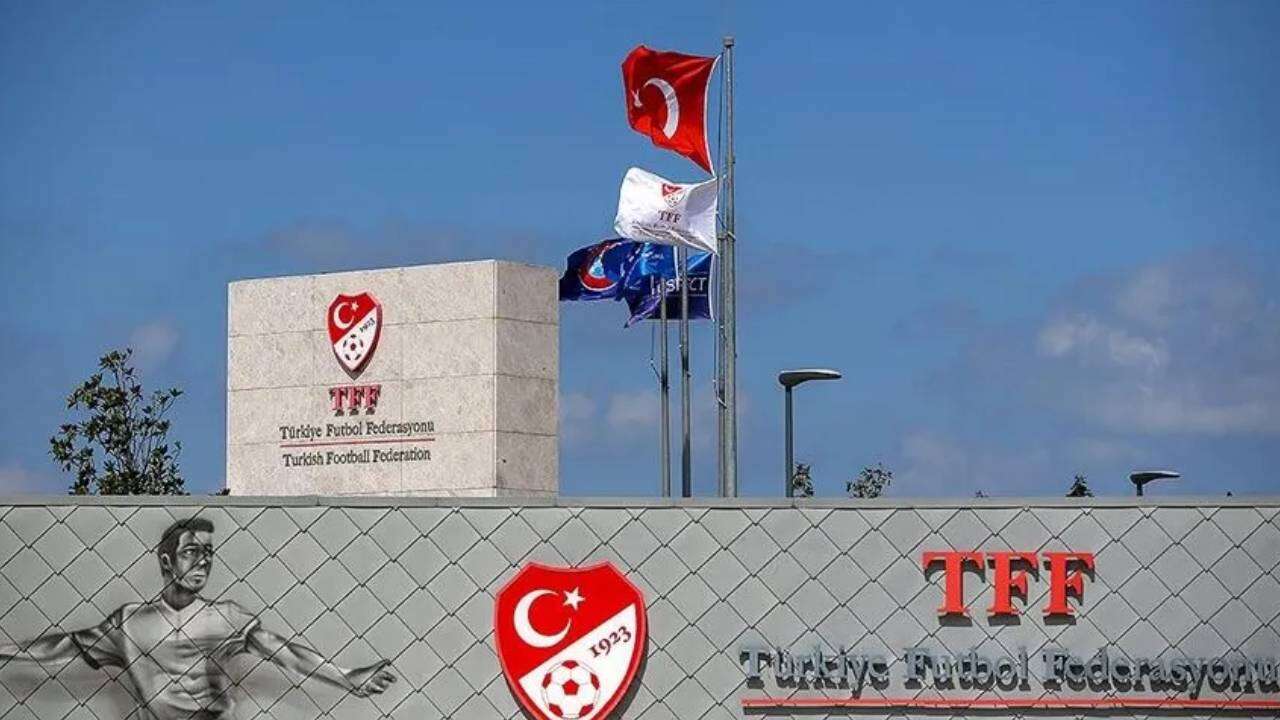 A Milli Takım'ın yeni hocası belli oldu: Herkes Abdullah Avcı'yı beklerken o geliyor, Hacıosmaoğlu kararını açıkladı! 2